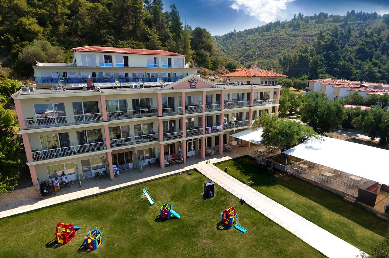 Crown Hotel Nea Skioni Exterior photo